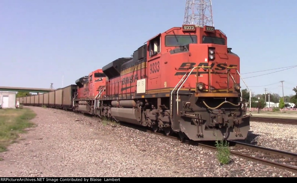 BNSF coal train DPUs